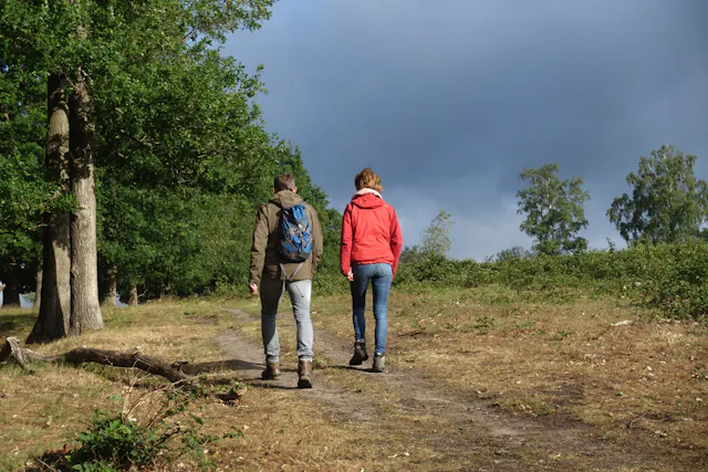 Wandelaars op Plantage Willem III
