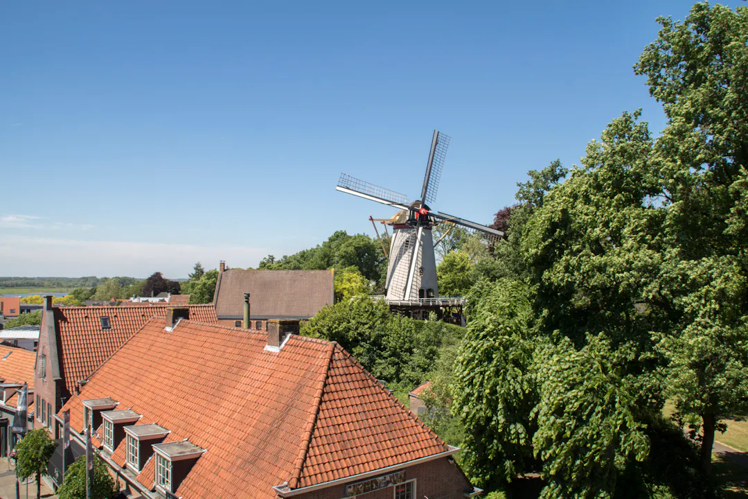 Binnenmolen hoog boven Rhenen