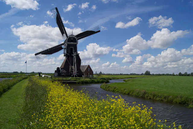 Middelste Molen buiten