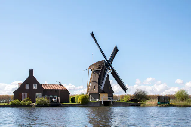 Garstenmolen aan overkant water