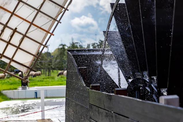 scheprad met water Molen Oudegein
