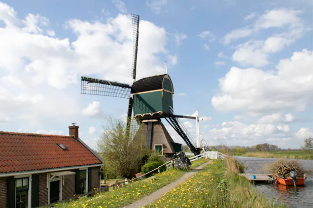 Spengense Molen buiten