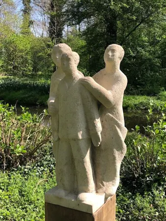 oorlogsmonument Kasteelpark Loenersloot
