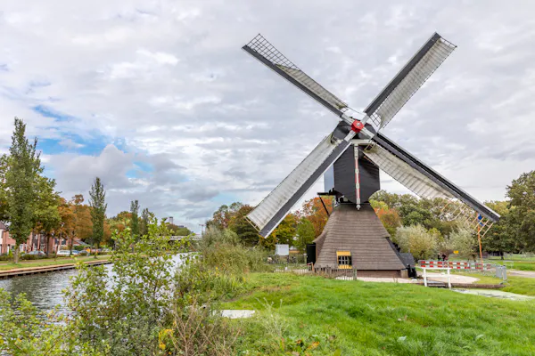 Molen Oudegein buiten