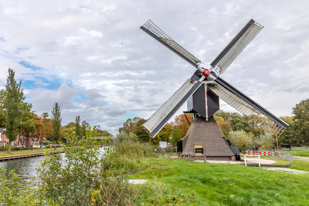 Molen Oudegein buiten